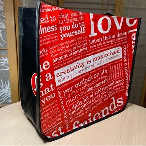 Lululemon Athletica: Shopping Bag 🛍 Measurements: H 14” x L 15" x W 6.25"